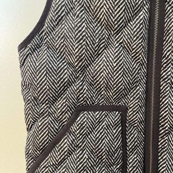 J. Crew Gray & White Herringbone Quilted Puffer Down Vest‎ Women's Size xs - Picture 3 of 7
